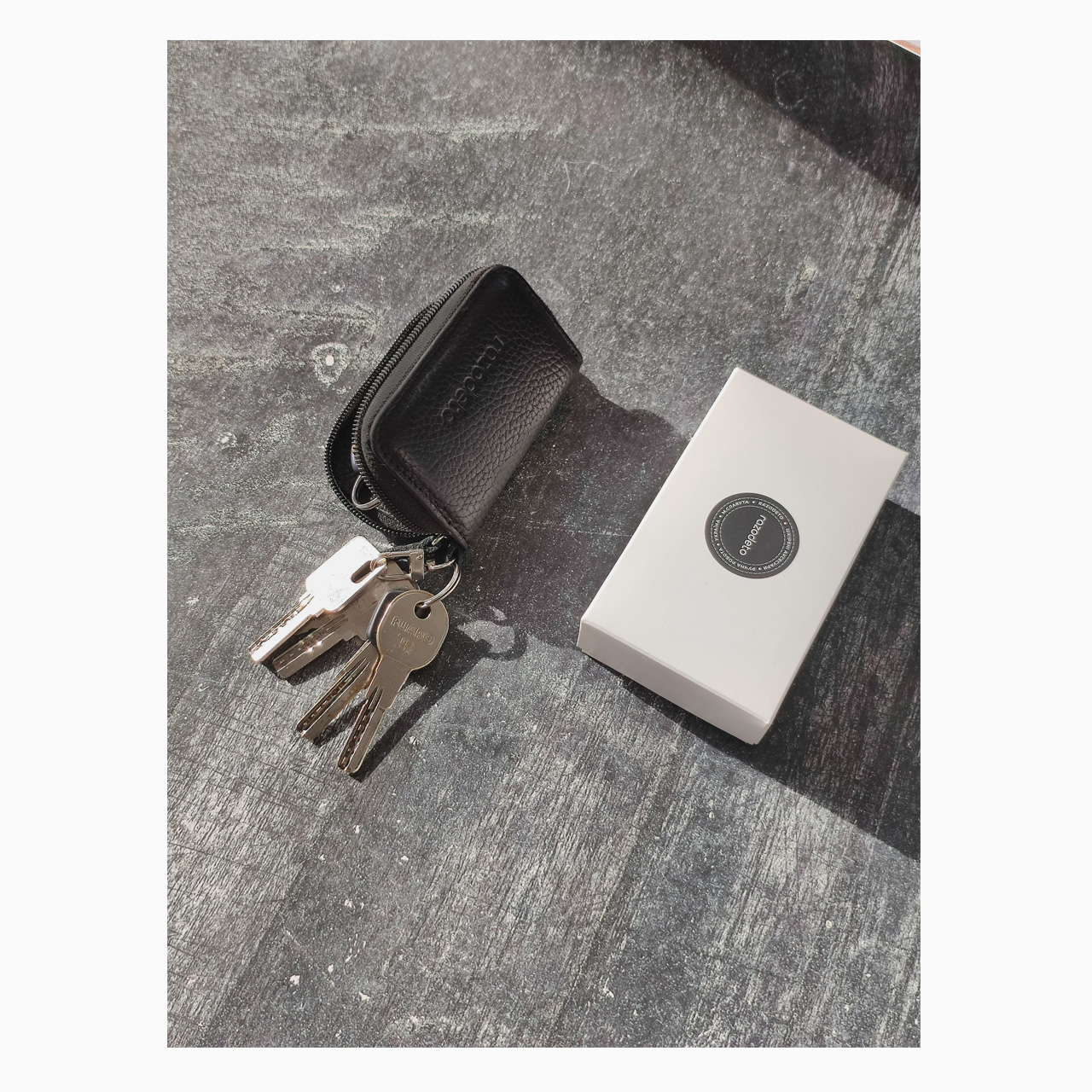 10-razodeto-key-holder.jpg